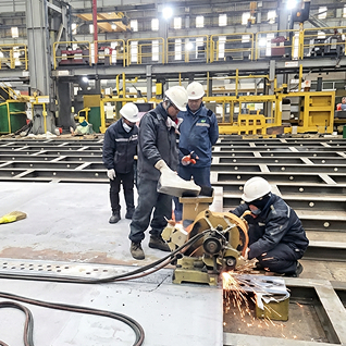 DDD&R 조선소 직종 이미지