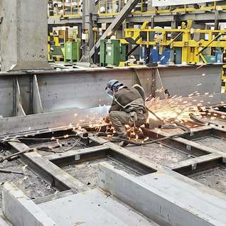 DDD&R 조선소 직종 이미지